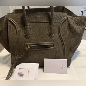 Medium CELINE LUGGAGE Handbag Calfskin